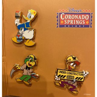 ディズニー(Disney)の非売品 ディズニーワールド ピンバッジ(バッジ/ピンバッジ)