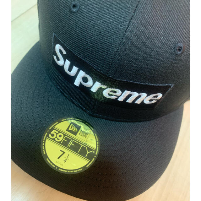 Supreme(シュプリーム)のシュプリーム Champions Box Logo New Era 7 1/4 メンズの帽子(キャップ)の商品写真