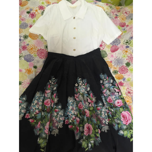 ヴィンテージ レトロ花柄 スカート レディースのスカート(ひざ丈スカート)の商品写真