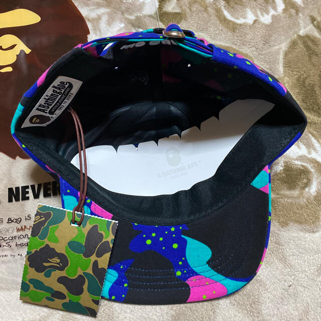 A BATHING APE(アベイシングエイプ)のAPE BAPE KID CUDI キャップ　cap camo 迷彩　shark メンズの帽子(キャップ)の商品写真