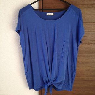 ローリーズファーム(LOWRYS FARM)のブルーのカットソー(Tシャツ(半袖/袖なし))