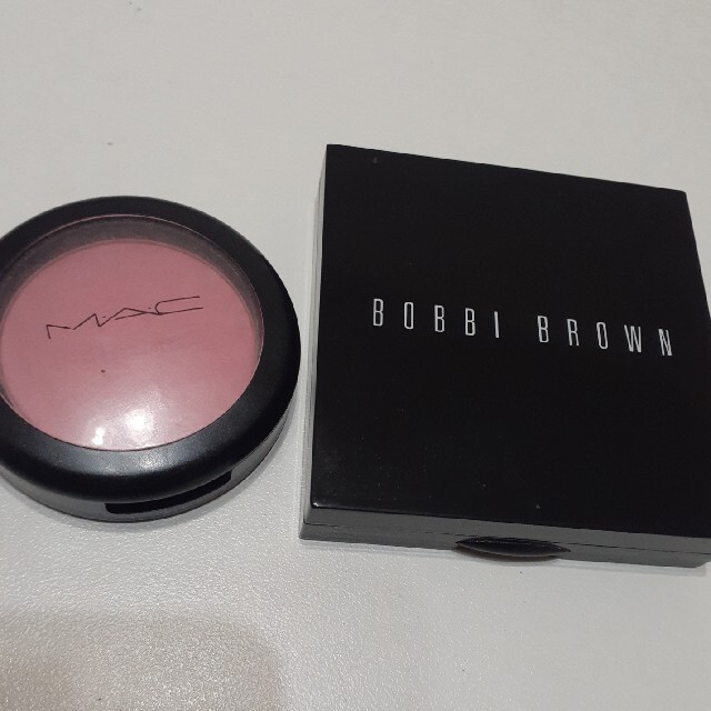 BOBBI BROWN(ボビイブラウン)のMACチーク＆Bobby Brownハイライト コスメ/美容のベースメイク/化粧品(フェイスパウダー)の商品写真