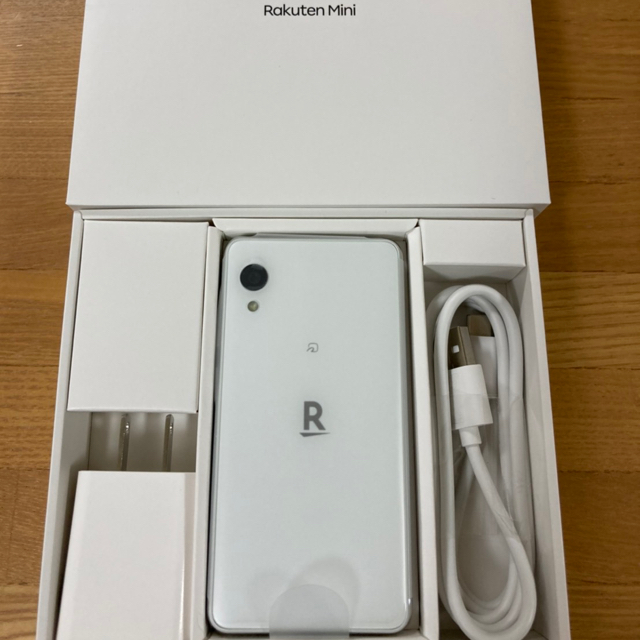 Rakuten(ラクテン)の本日限定値下げ✩楽天ミニ　mini  新品未使用 スマホ/家電/カメラのスマートフォン/携帯電話(スマートフォン本体)の商品写真