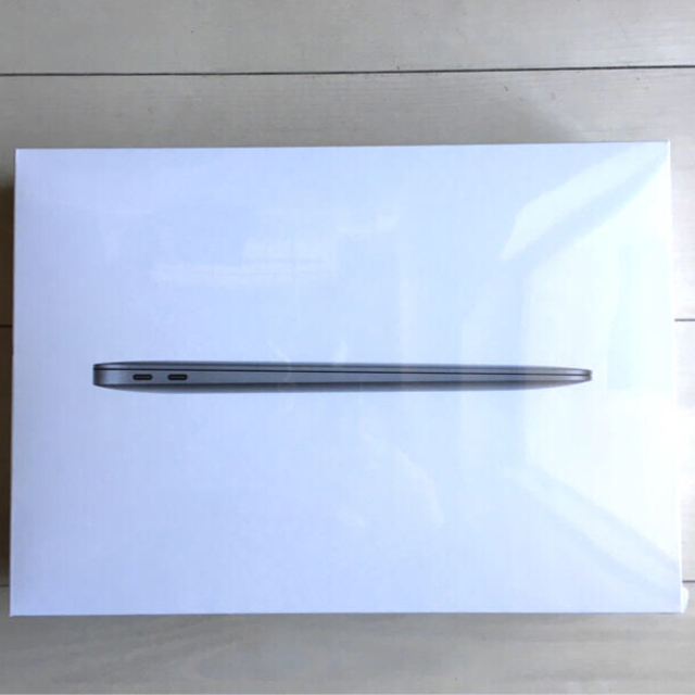 【新品】MacBook Air 13.3 MGN73J/A8GB