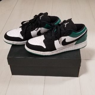 AIR JORDAN 1 LOW(GS)  　エアジョーダン1(スニーカー)