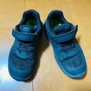 ナイキ(NIKE)のNIKE ナイキ　スニーカー   16 キッズ　ブラック(スニーカー)