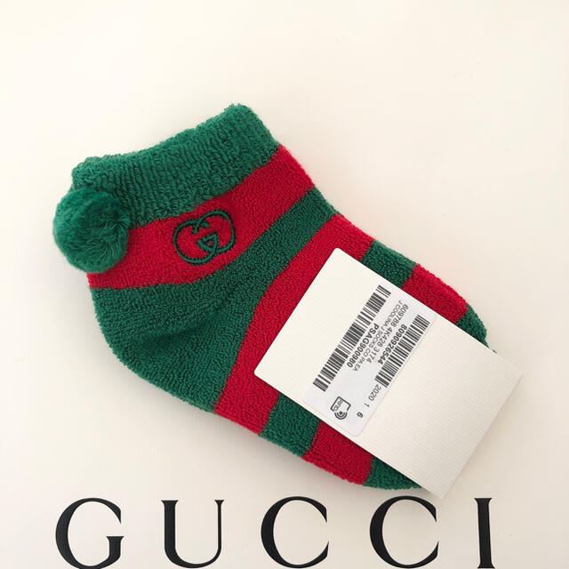 Gucci(グッチ)の【ご専用】グッチチルドレン 新品ソックス 16-18 キッズ/ベビー/マタニティのこども用ファッション小物(靴下/タイツ)の商品写真