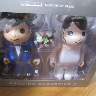 メディコムトイ(MEDICOM TOY)のBE@RBRICK グリーティング結婚 4 PLUS 400％(その他)
