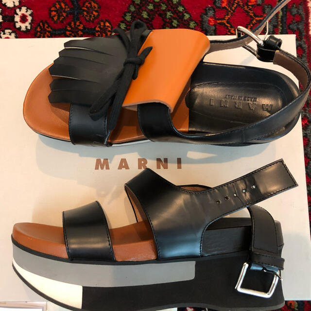 Marni(マルニ)のマルニ　サンダル2WAY 36.5 レディースの靴/シューズ(サンダル)の商品写真