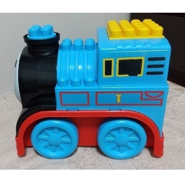 Fisher-Price(フィッシャープライス)の【ゆてぃてぃ様専用】トーマス メガブロック セット キッズ/ベビー/マタニティのおもちゃ(積み木/ブロック)の商品写真