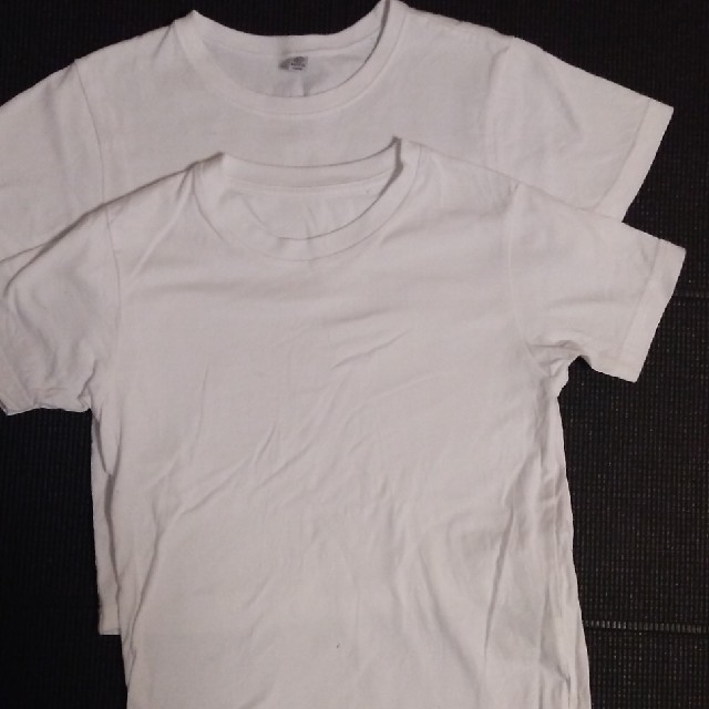 白　Tシャツ　2枚セット　120 キッズ/ベビー/マタニティのキッズ服男の子用(90cm~)(Tシャツ/カットソー)の商品写真