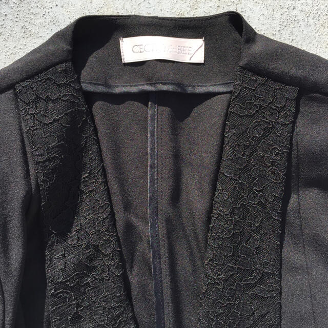 CECIL McBEE(セシルマクビー)の新品未使用 セシルマクビー ブラックフォーマルボレロ ジャケット 冠婚葬祭 レディースのフォーマル/ドレス(ウェディングドレス)の商品写真