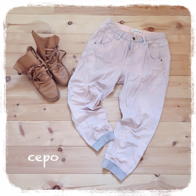 CEPO(セポ)のcepo＊デニムジョガーパンツ レディースのパンツ(デニム/ジーンズ)の商品写真