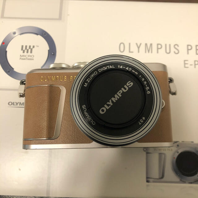 OLYMPUS(オリンパス)の美品】OLYMPUS E−PL9 E-PL9 14-42 EZ レンズキット  スマホ/家電/カメラのカメラ(ミラーレス一眼)の商品写真