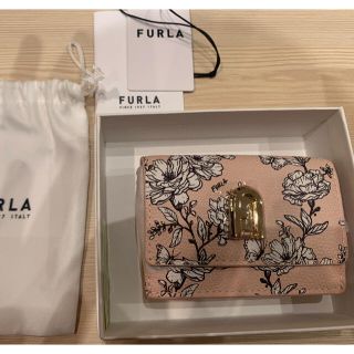 【FURLA】1927*花柄 スナップ式クロージャー スモールウォレット