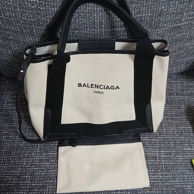 XLサイズ Box Logo Crewneck SupremeBALENCIAGA カバSトートバッグ XLサイズ Box Logo Crewneck SupremeBALENCIAGA カバSトートバッグ