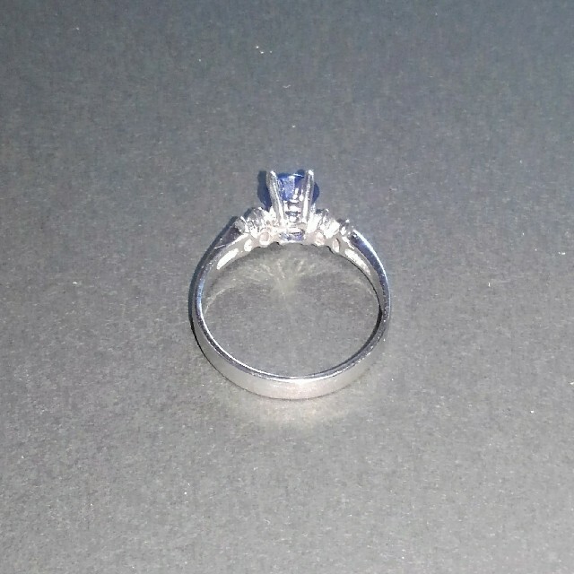 K14WG サファイヤ リング 1.0CT