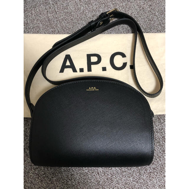 アーペーセーa.p.c アーペーセー　ハーフムーン　ミニ　ショルダーバッグ　新品未使用