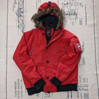 カナダグース(CANADA GOOSE)の【Canada goose】カナダグース ダウン　赤　サイズ　L 旧タグ　希少(ダウンジャケット)