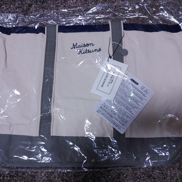 MAISON KITSUNE'(メゾンキツネ)のMAISONKITSUNE レディースのバッグ(トートバッグ)の商品写真