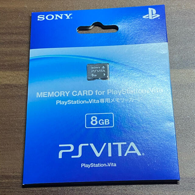 PlayStation Vita(プレイステーションヴィータ)のpsvitaメモリーカード　8GB エンタメ/ホビーのゲームソフト/ゲーム機本体(その他)の商品写真