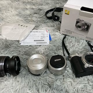 ニコン(Nikon)のNikon 1 j5 ミラーレスカメラ(ミラーレス一眼)