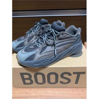 アディダス(adidas)のYEEZY BOOST 700 V2(スニーカー)