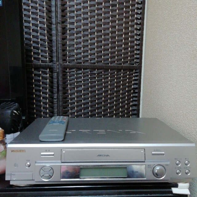 東芝(トウシバ)のTOSHIBAビデオデッキA - F 11# スマホ/家電/カメラのテレビ/映像機器(DVDプレーヤー)の商品写真