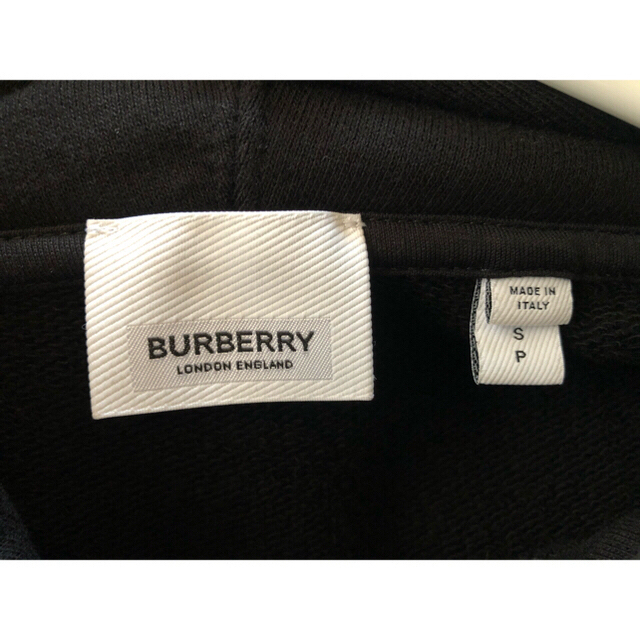 BURBERRY(バーバリー)のAｎ．様専用 メンズのトップス(パーカー)の商品写真