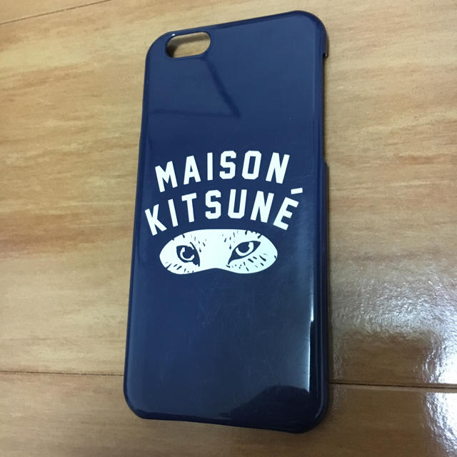 MAISON KITSUNE'(メゾンキツネ)のMAISON KITSUNE iPhone ケース スマホ/家電/カメラのスマホアクセサリー(iPhoneケース)の商品写真