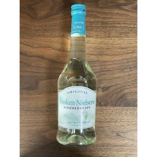 Frøken Nielsens Sommersnaps 38% 0.5L(リキュール/果実酒)