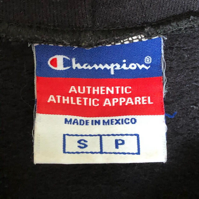 Champion(チャンピオン)の【激レア】チャンピオン　パーカー　袖刺繍ロゴ　バックプリント　メキシコ製　90s メンズのトップス(パーカー)の商品写真