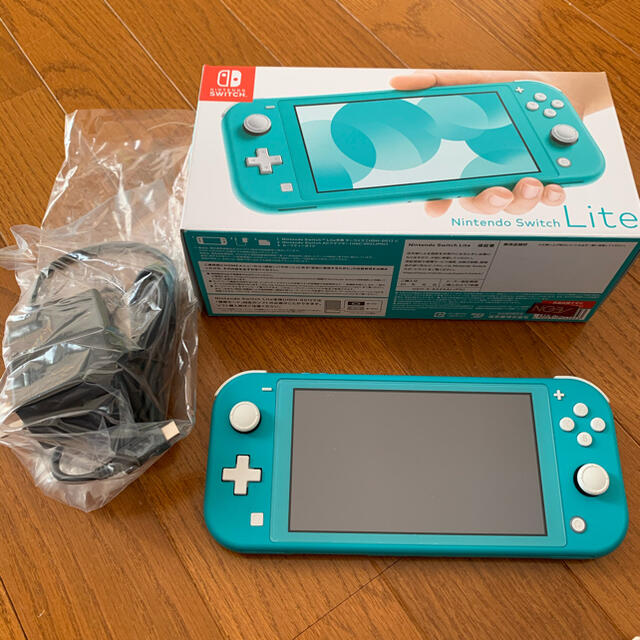 Nintendo Switch(ニンテンドースイッチ)のスイッチライトターコイズ　専用 エンタメ/ホビーのゲームソフト/ゲーム機本体(携帯用ゲーム機本体)の商品写真