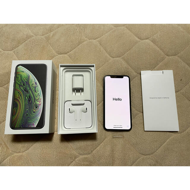 Apple(アップル)の新品　iPhone Xs Space Gray 256 GB SIMフリー スマホ/家電/カメラのスマートフォン/携帯電話(携帯電話本体)の商品写真