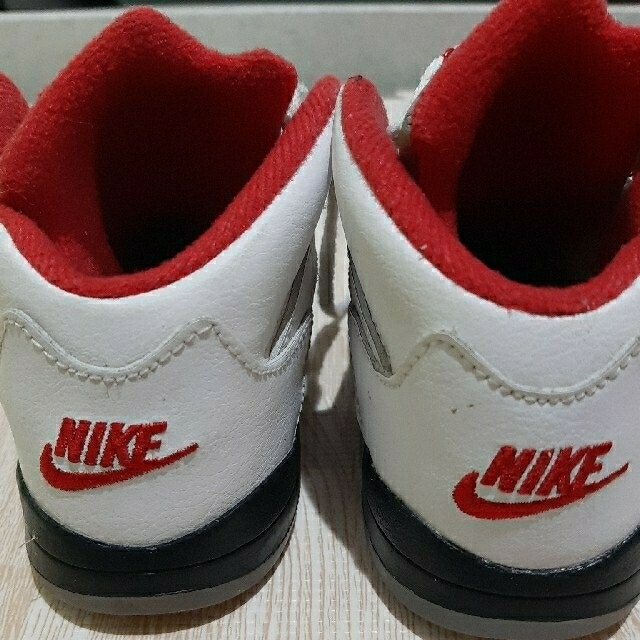 NIKE(ナイキ)のベビージョーダン キッズ/ベビー/マタニティのベビー靴/シューズ(~14cm)(スニーカー)の商品写真