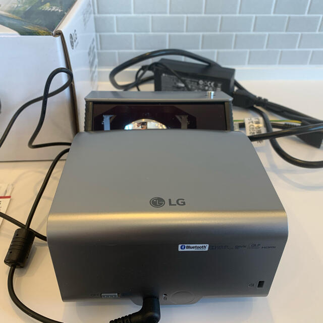 LG PH450UG 超単焦点 プロジェクター LG PH450UG 超単焦点 プロジェクター