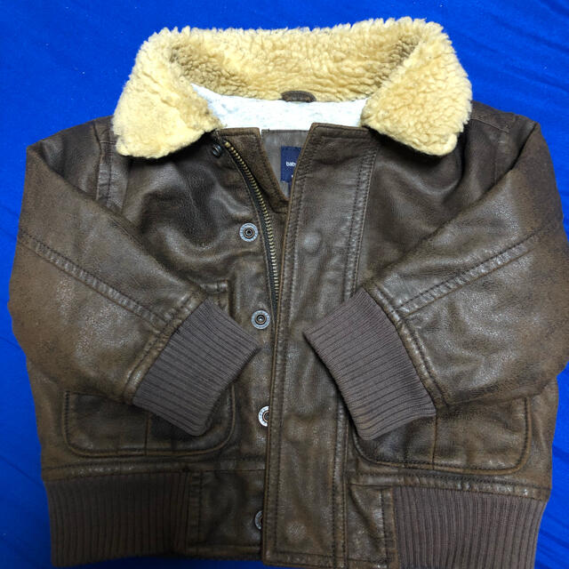 babyGAP(ベビーギャップ)のベビーギャップ　gap ボア　革ジャン キッズ/ベビー/マタニティのベビー服(~85cm)(ジャケット/コート)の商品写真