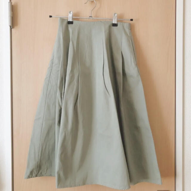 KBF(ケービーエフ)のチノスカート / KBF レディースのスカート(ひざ丈スカート)の商品写真