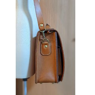 ヘルツ(HERZ)の【最終値下げ】Herz 特注bag　総かぶせ・横型2wayビジネスバッグ(ビジネスバッグ)