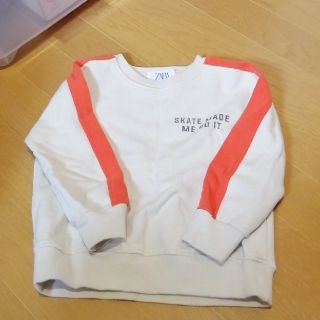 ザラキッズ(ZARA KIDS)のZARA キッズ　トレーナー　110サイズ(Tシャツ/カットソー)