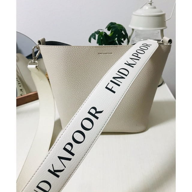 韓国　FIND KAPOOR　PINGO BAG　ショルダーバッグ　ハンドバッグの通販 by mio｜ラクマ 新品高評価