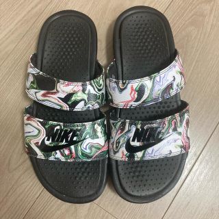 ナイキ(NIKE)の【なっち様専用】ナイキ　サンダル　24cm(サンダル)