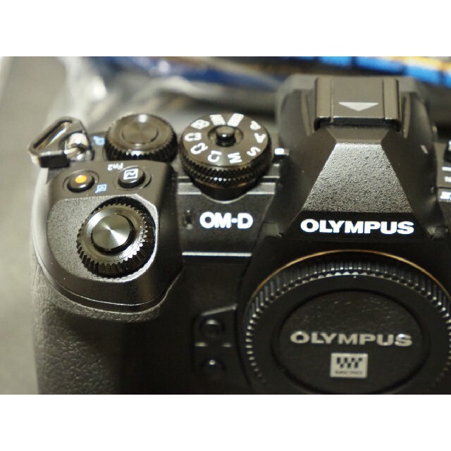 OLYMPUS(オリンパス)のオリンパスOM-D E-M1MarkⅡボディ美品！ スマホ/家電/カメラのカメラ(ミラーレス一眼)の商品写真