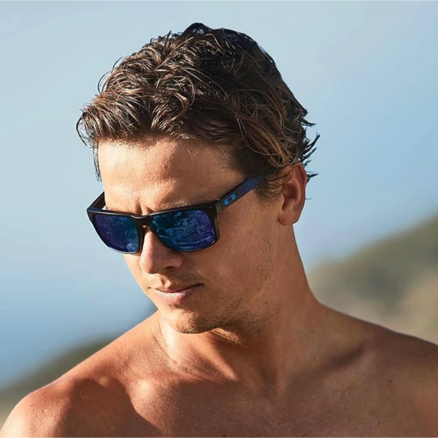 Oakley(オークリー)のOAKLEY ホルブルック 偏光レンズ メンズのファッション小物(サングラス/メガネ)の商品写真