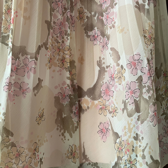 花柄　シフォン　ロングスカート レディースのスカート(ひざ丈スカート)の商品写真