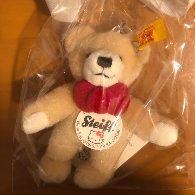 シュタイフ✖️ハローキティ キーホルダーの通販 by くまくま's シュタイフ✖️ハローキティ キーホルダーの通販 by くまくま's