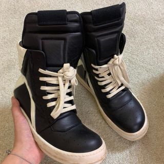リックオウエンス 靴 シューズの通販 100点以上 Rick Owensのレディースを買うならラクマ リックオウエンス 靴 シューズの通販 100点以上 Rick Owensのレディースを買うならラクマ