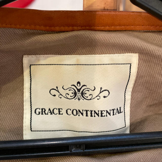 GRACE CONTINENTAL(グレースコンチネンタル)の【グレースコンチネンタル】レザーパイピング　トレンチコート レディースのジャケット/アウター(トレンチコート)の商品写真