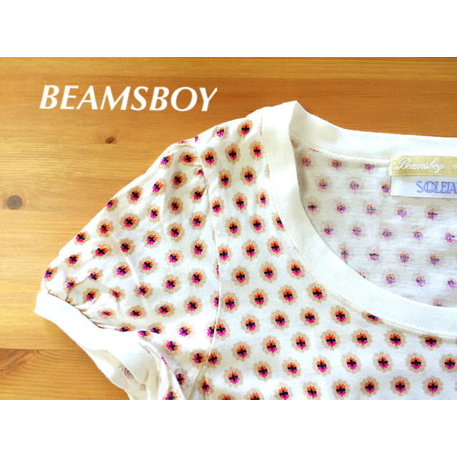 BEAMS BOY(ビームスボーイ)のBEAMBOY 総柄トップス レディースのトップス(Tシャツ(半袖/袖なし))の商品写真