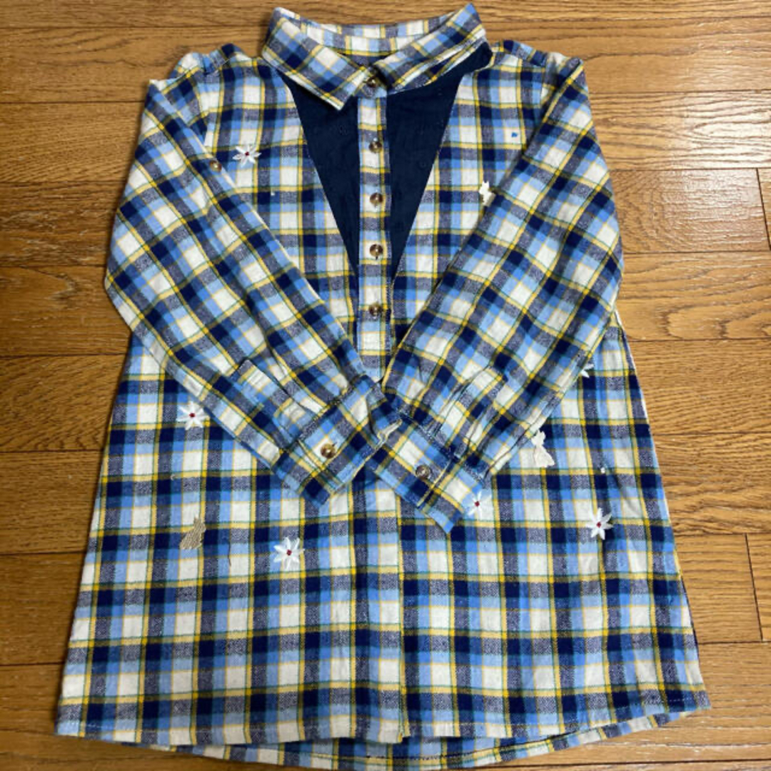 神戸ローレル　チェックの長袖シャツ　120〜130 キッズ/ベビー/マタニティのキッズ服女の子用(90cm~)(ブラウス)の商品写真